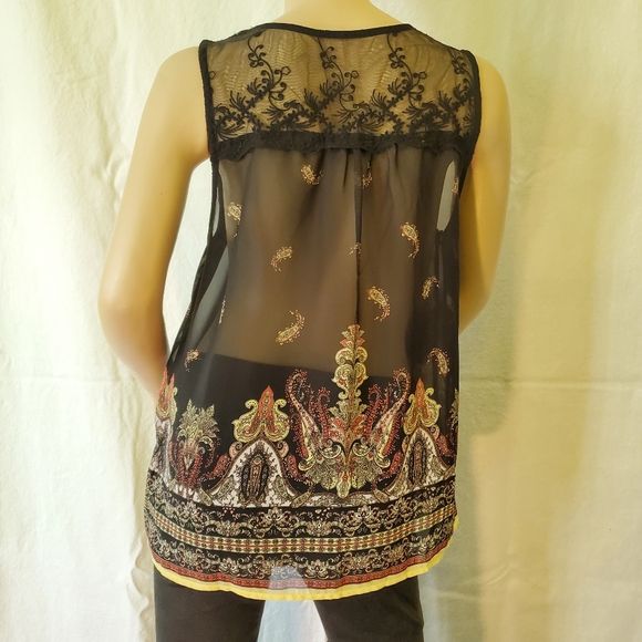 Set of 2 Sheer Tank Tops - Picture 7 of 16